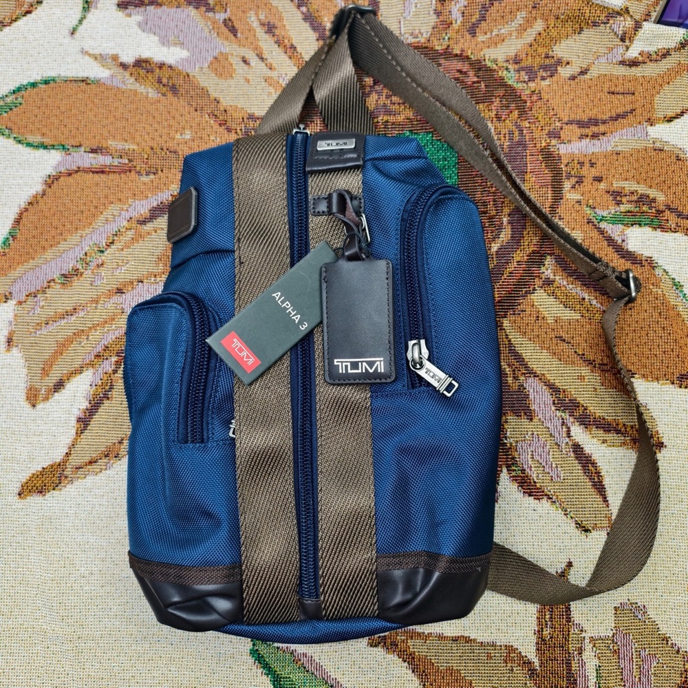 Tumi Alpha Bravo Monterey Sling Bag - Picture 2 of 9